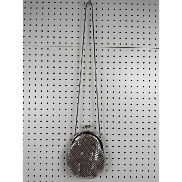 1970s Silver Metal‎ Mesh Disco Glam Evening Bag Vintage Kiss Lock Purse - Picture 7 of 9
